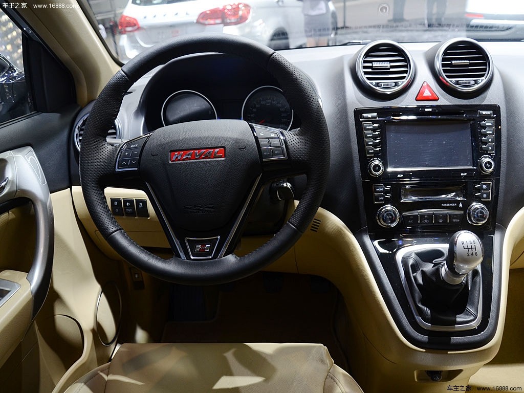 哈弗h6 2013款 升级版 1.5t 手动四驱尊贵型内饰图片