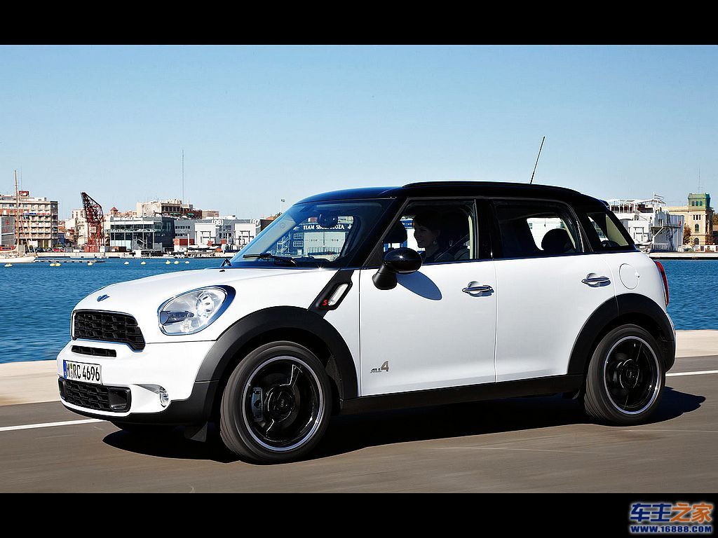 白色mini countryman
