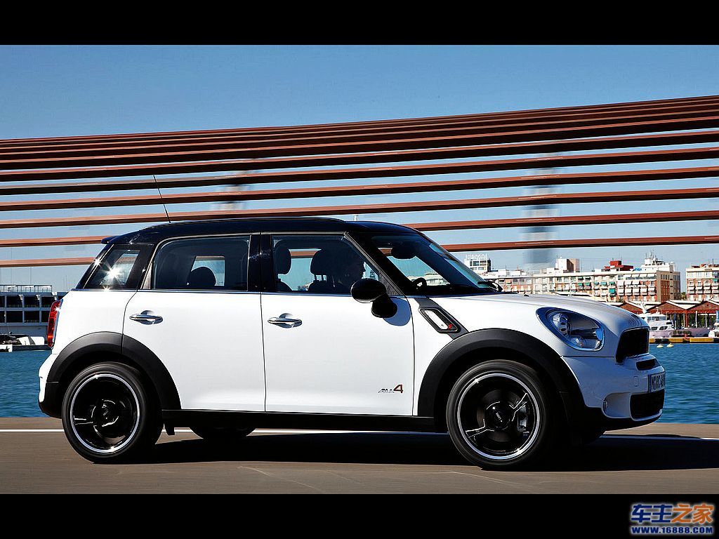白色mini countryman