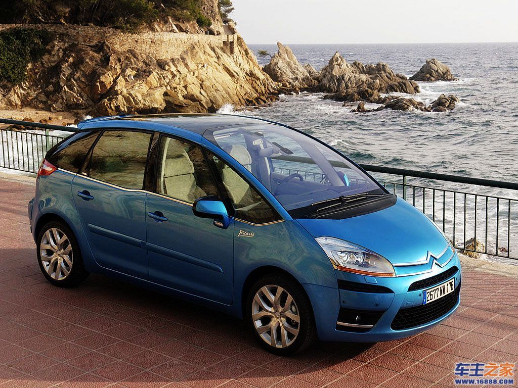 哪有进口大C4毕加索后备箱手电筒!