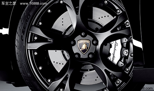 暴风雨袭击 台风过后应对爱车进行详细检查_养