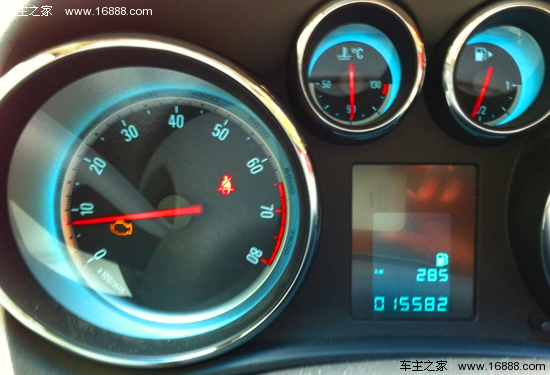 发动机故障灯亮起 是三元催化器造成的吗?_维