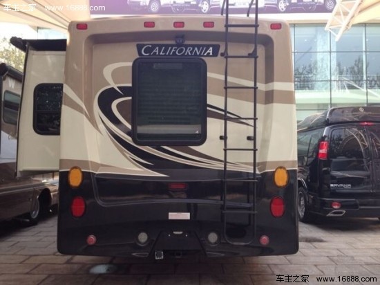 最便宜的房车30元 2014112210535943430_550.jpg