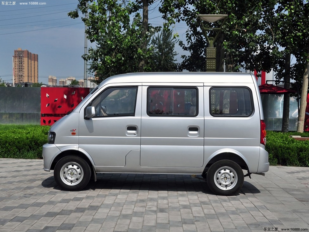 东风小康k17外观图片 –