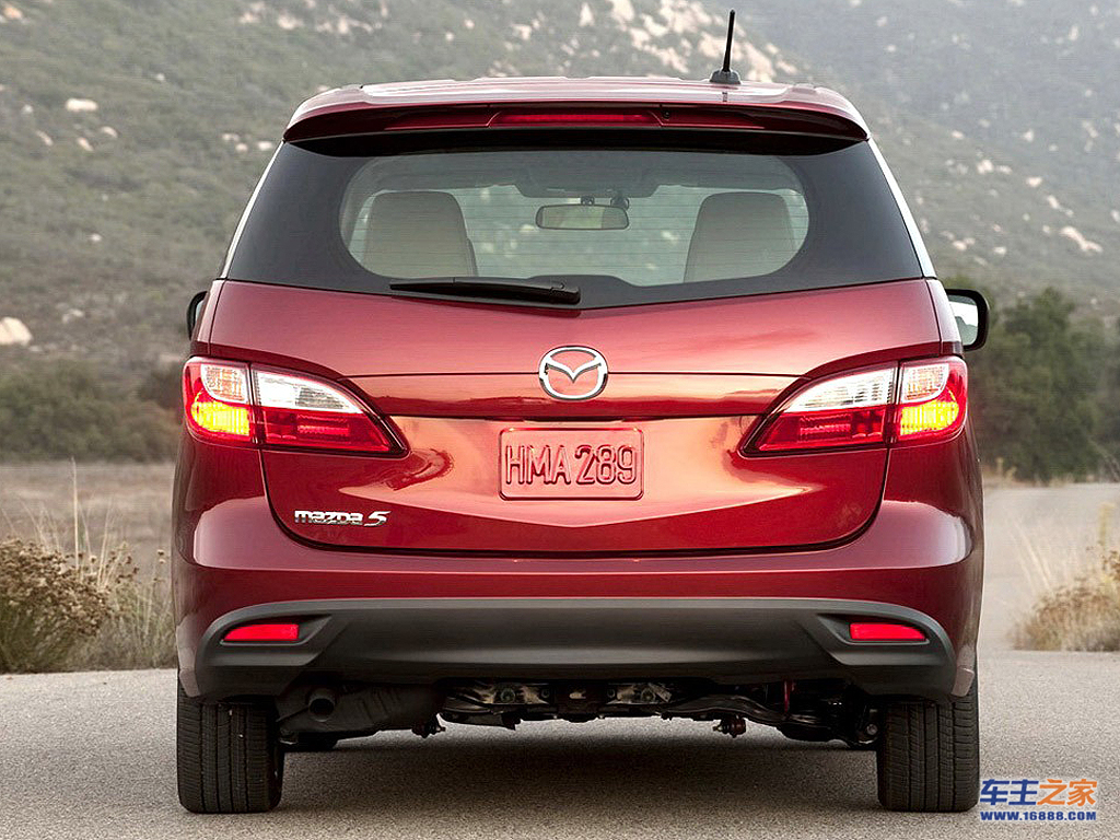 马自达5正后方