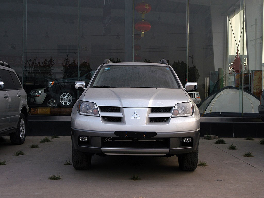 汽车图库 三菱 北京三菱 欧蓝德 欧蓝德 2005款 2.