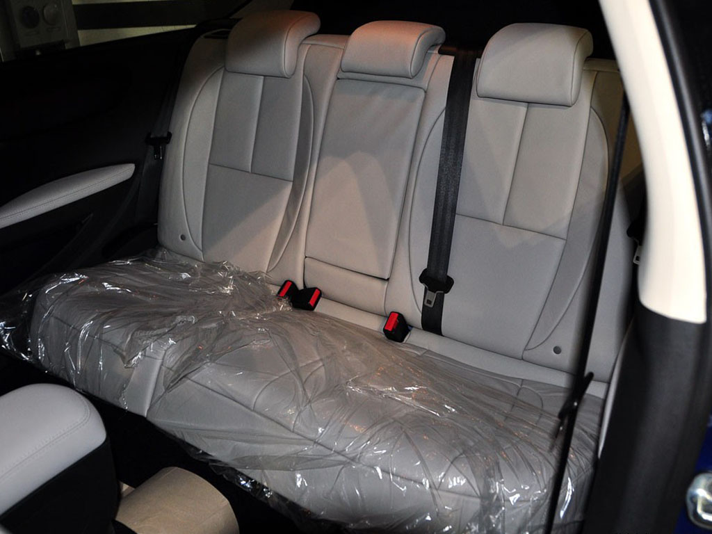 雪铁龙c4雪铁龙c4后排空间